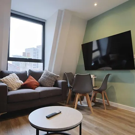 4 Bedroom Flat At Fitzhardinge House Apartament