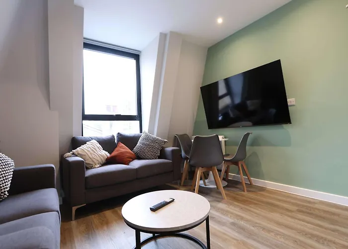 4 Bedroom Flat At Fitzhardinge House *