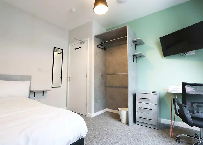 4 Bedroom Flat At Fitzhardinge House