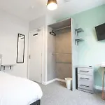 4 Bedroom Flat At Fitzhardinge House Lägenhet